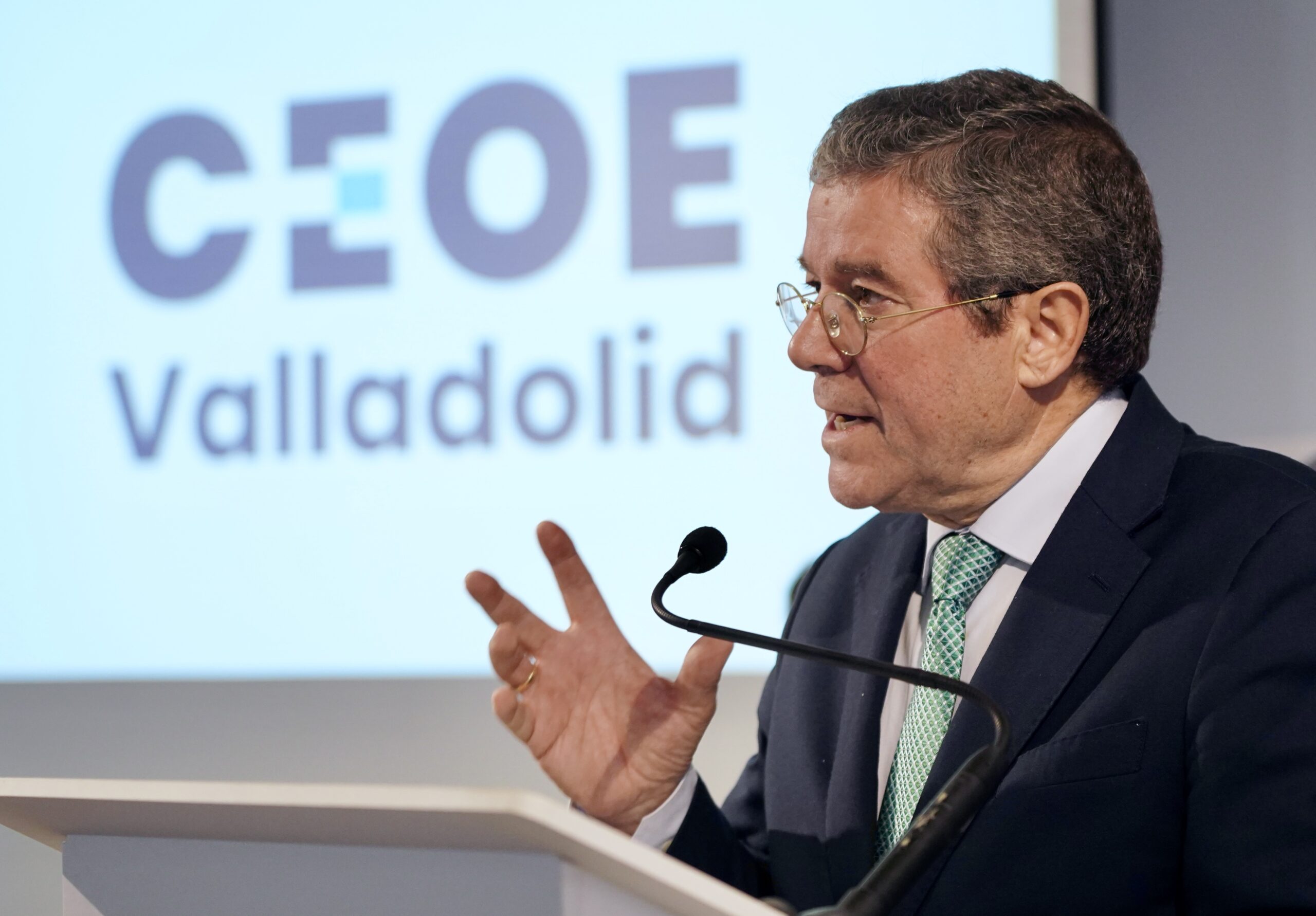 Carlos Magdaleno, reelegido presidente de la Federación Nacional de Empresarios de Ambulancias