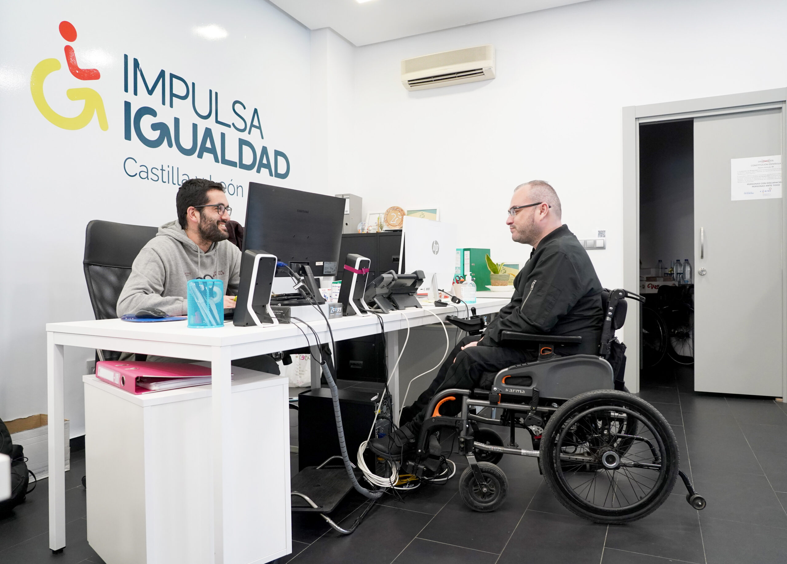 Impulsa Igualdad recuerda que la casilla de fines de interés social del IRPF benefició a 9.000 personas en la Comunidad