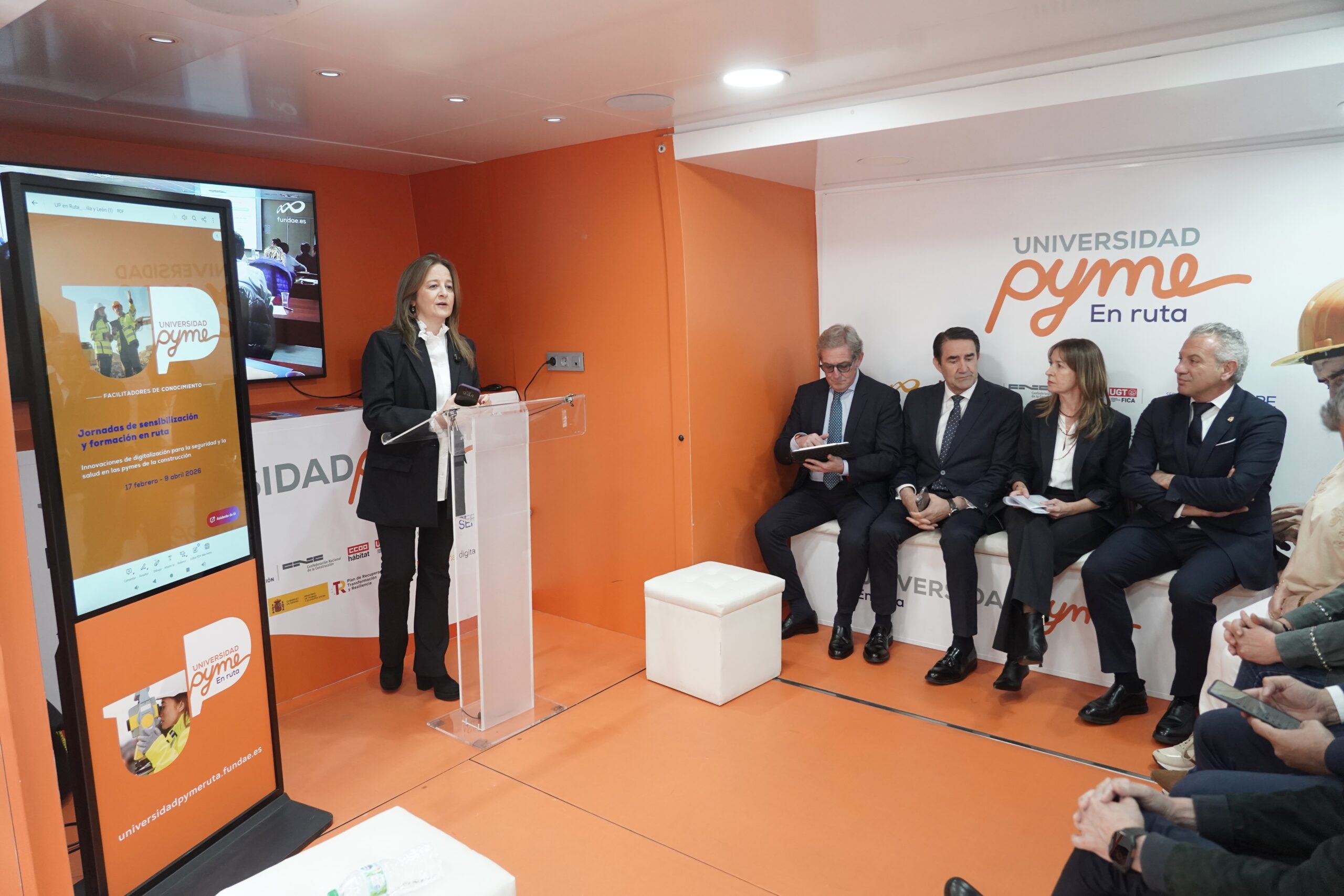 La construcción emplea a 70.000 trabajadores en la Comunidad y necesita al menos 25.000 más