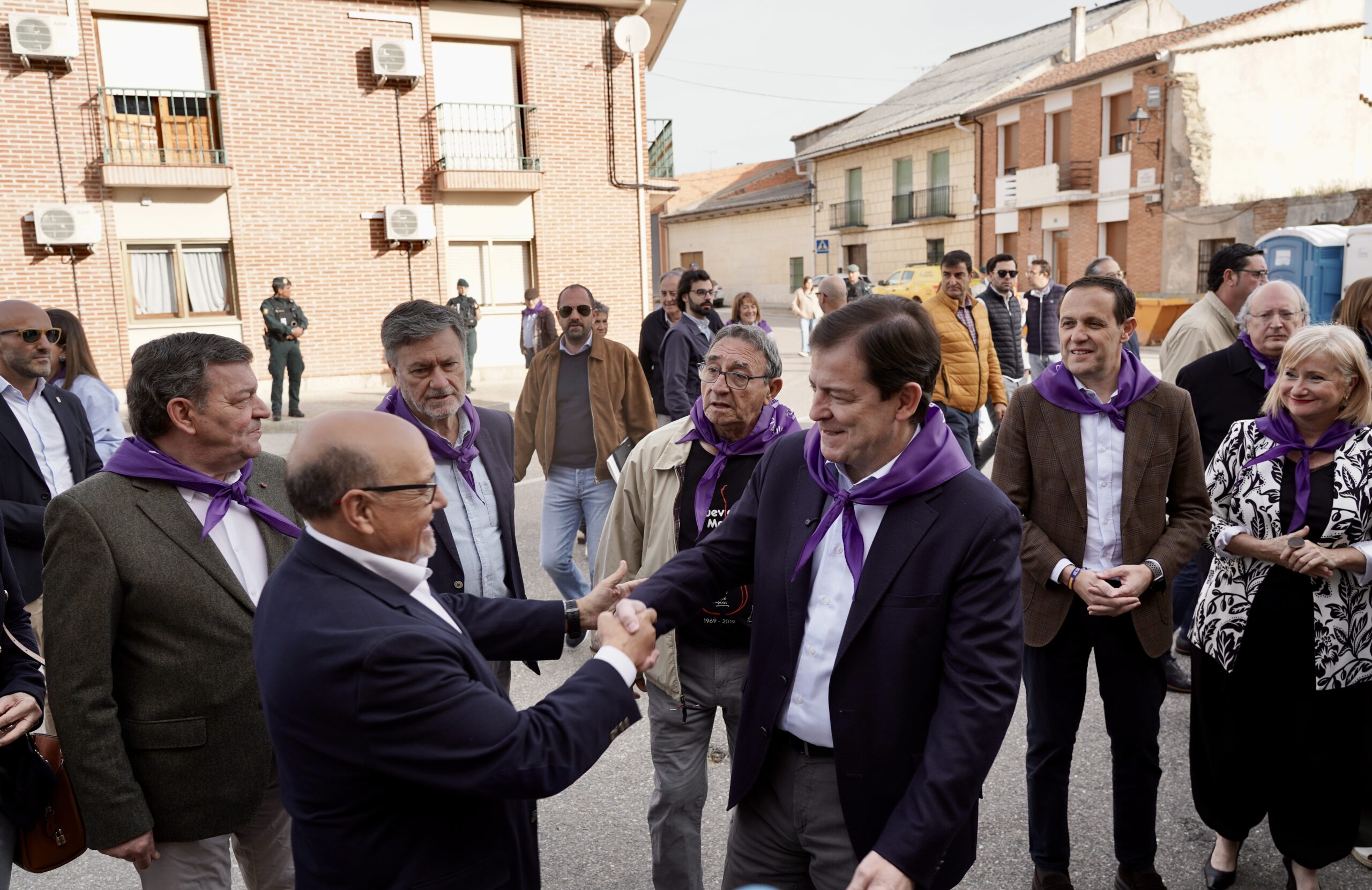 Mañueco apela a un 23 de abril «de todos» y defiende el ‘éxito» de los conciertos en las 9 provincias