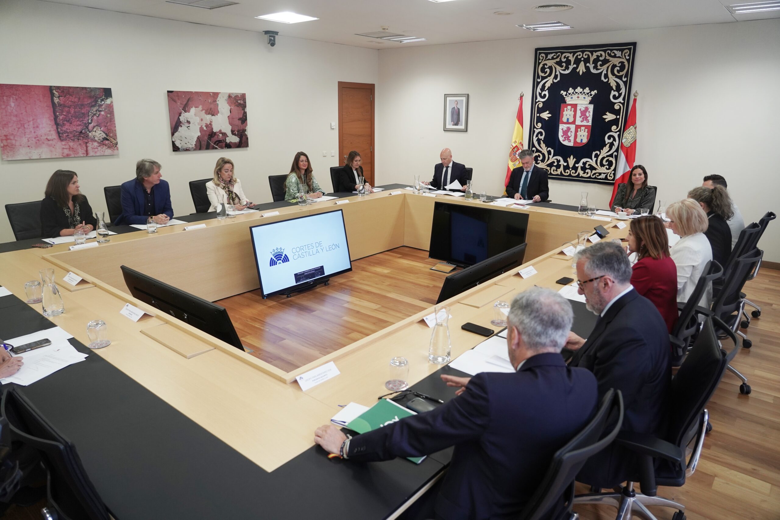 PP y Vox insisten en que las elecciones andaluzas no condicionan la negociación en la Comunidad
