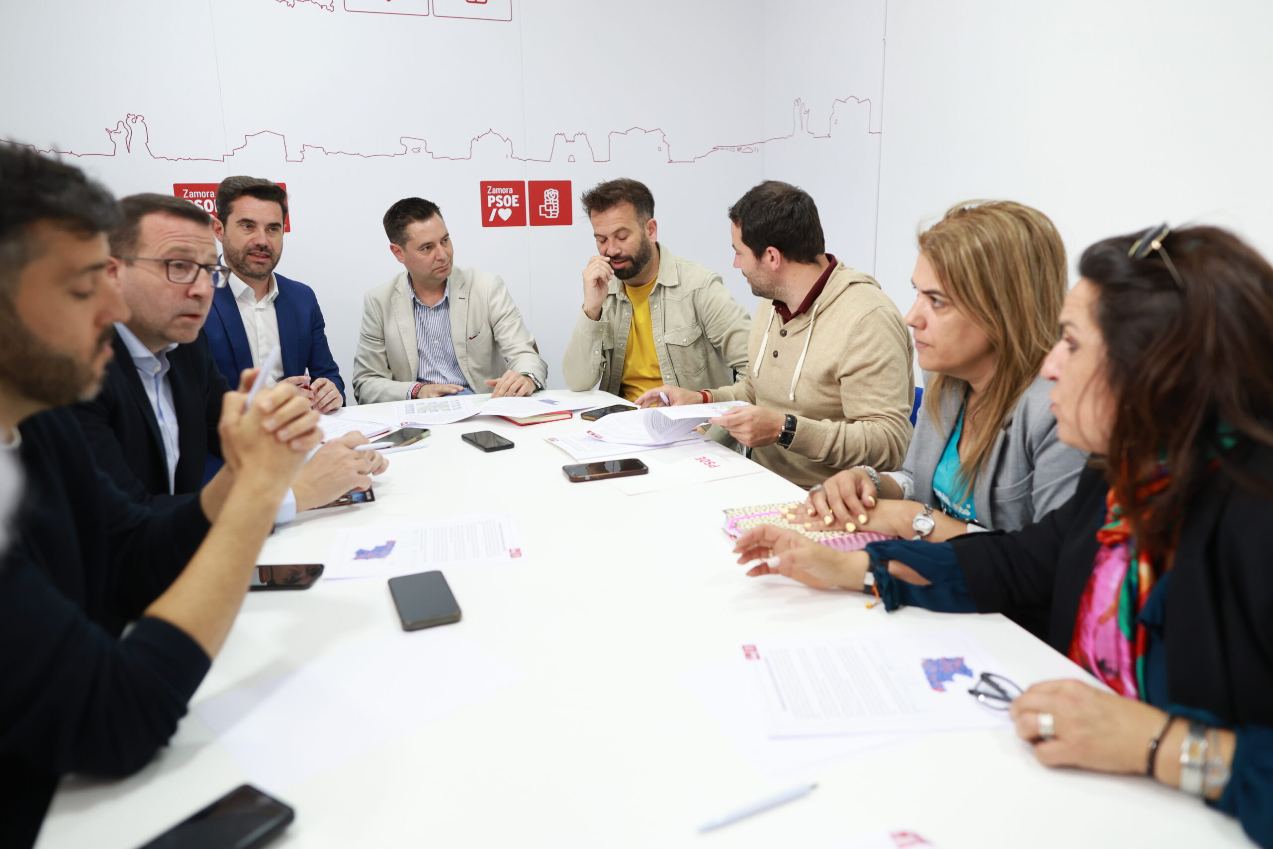 De la Rosa dice que el PSOE «no mantiene contacto ni negociación» para la Mesa de las Cortes