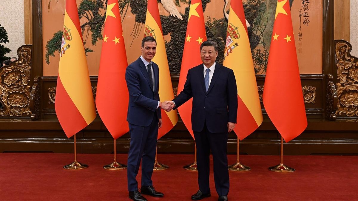 Sánchez defiende que a Europa le interesa estrechar lazos con la dictadura china