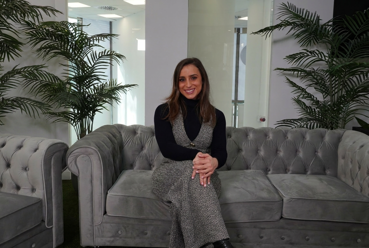 Redegal incorpora a Yenthel de la Torre como Corporate Communications Director