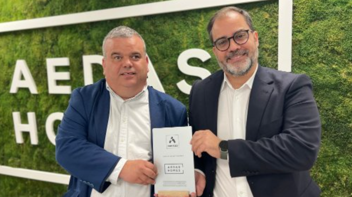 AEDAS Homes redujo en 2025 las emisiones de CO2 de sus proyectos equivalentes a 2.080 coches