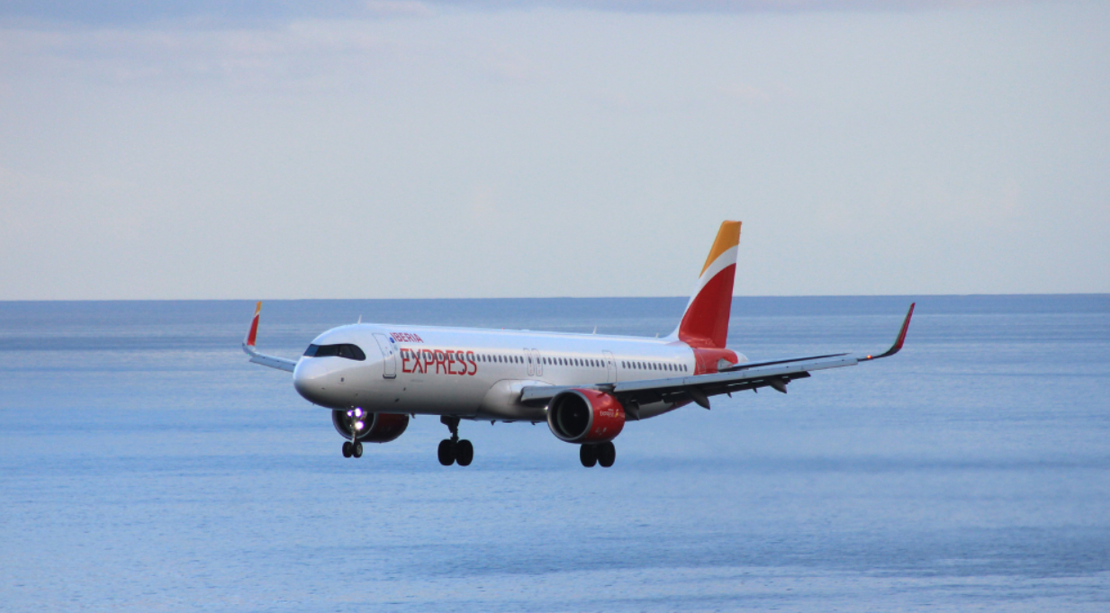Iberia Express ofrecerá cerca de 130.000 asientos en la primera operación salida del verano