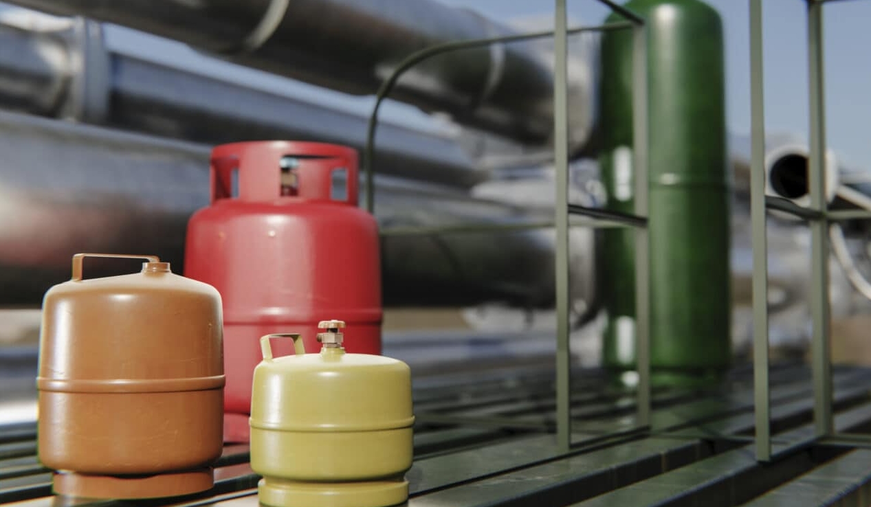 La factura regulada del gas podría encarecerse un 54% en octubre, según la OCU