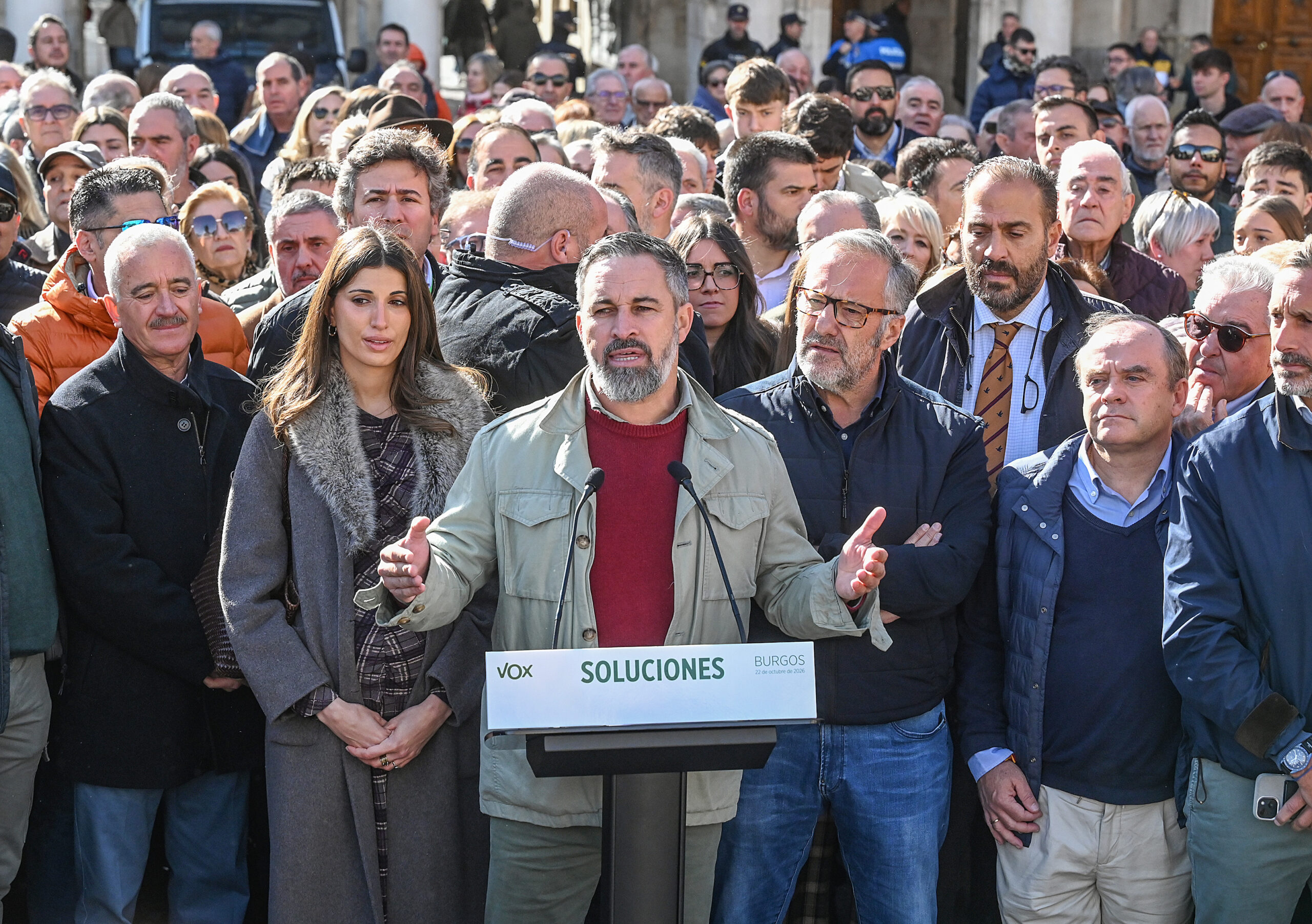 Abascal denuncia «violencia organizada por Moncloa» para evitar que «hablemos de la mafia»