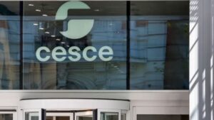 Cesce reduce un 64% las emisiones vinculadas a hidrocarburos y aumenta la financiación climática al 42%